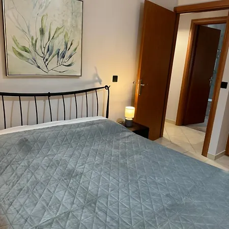 Julias Village & Garden Apartment Alepou